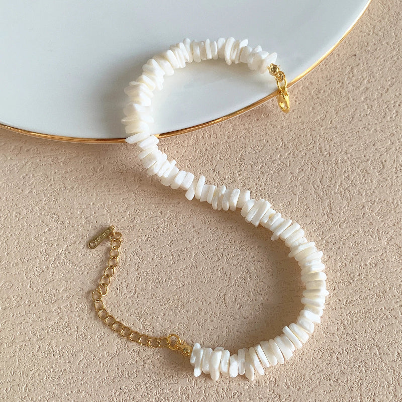 Pulsera de Conchas en Nácar Blanco