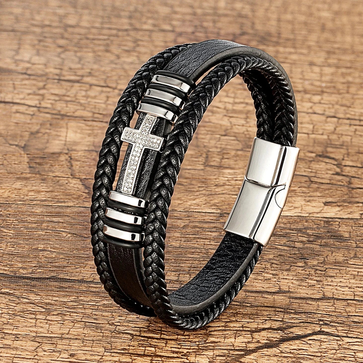 Pulsera Cruz y Trenza en Cuero blanco