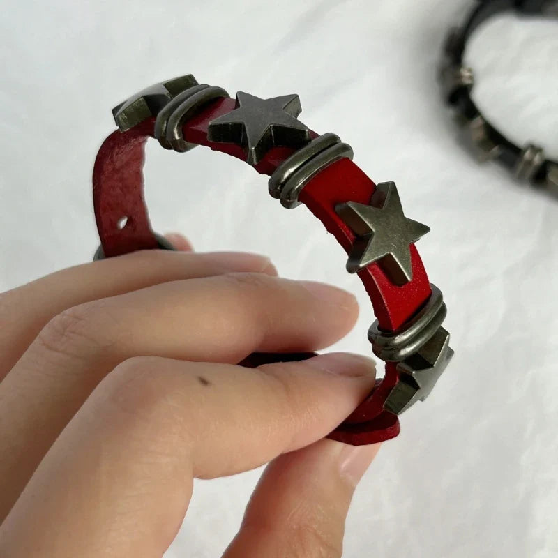 Pulsera de Estilo Vintage con Estrellas rojas