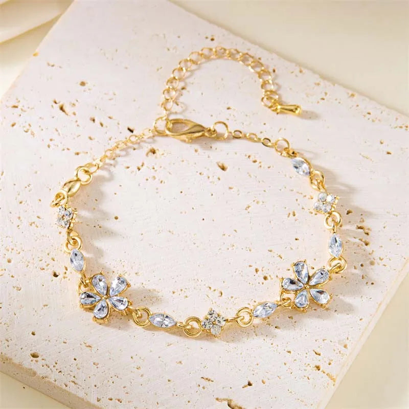 Pulsera Elegante con Flores blanco