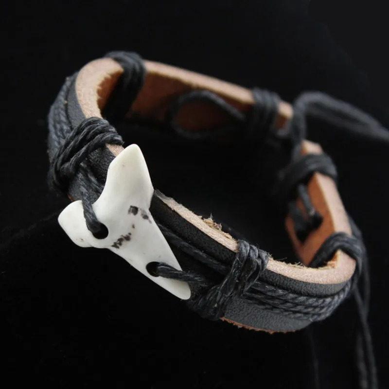 Pulsera de Cuero Diente de Tiburón