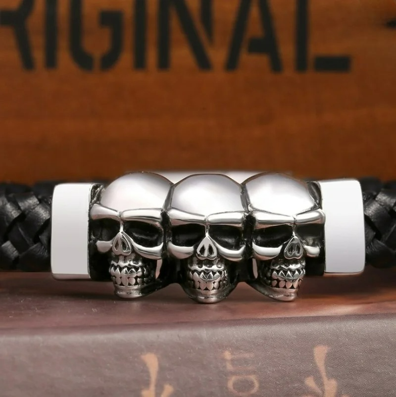 Pulsera de Cuero con Calaveras