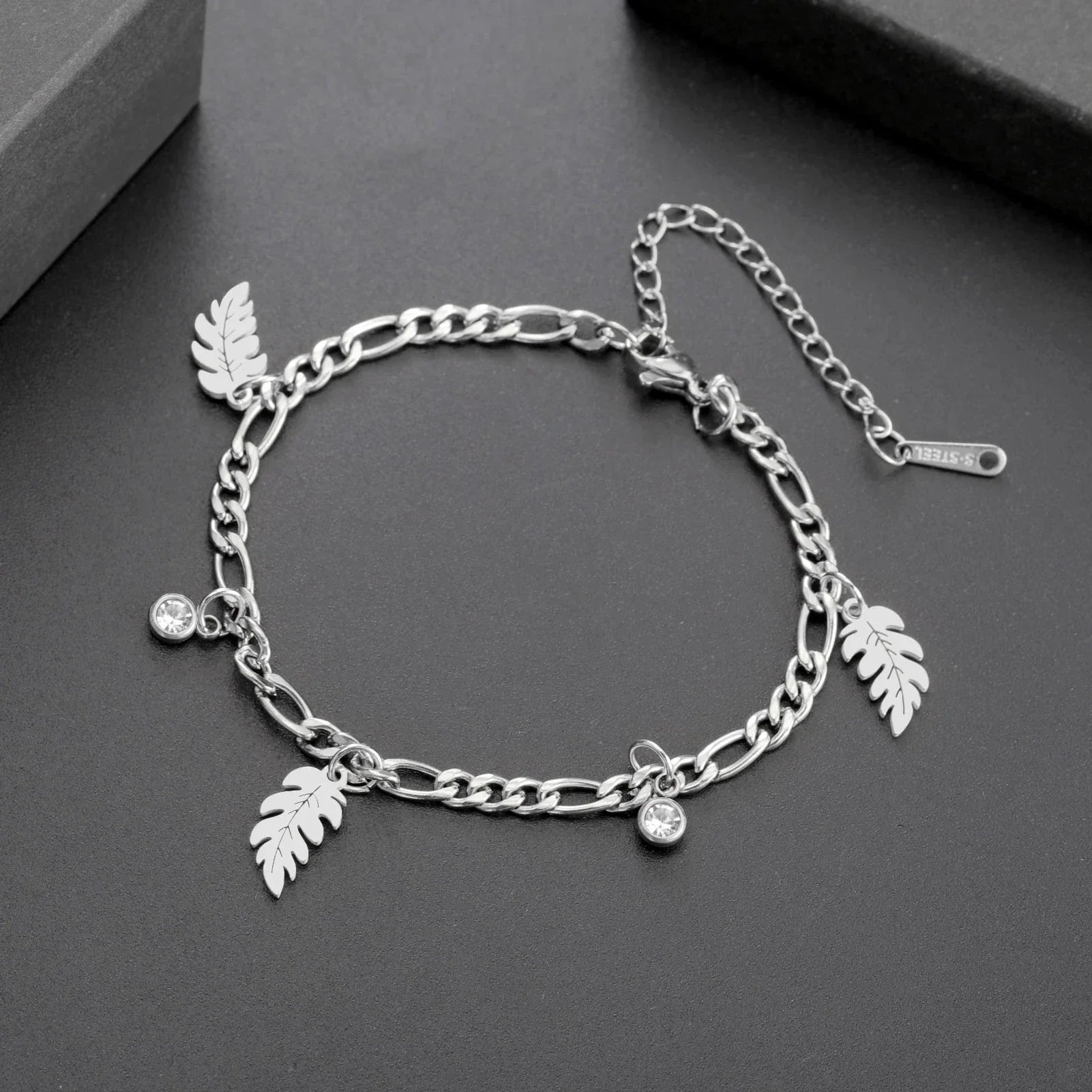 Pulsera Hoja de Palma y Circonio