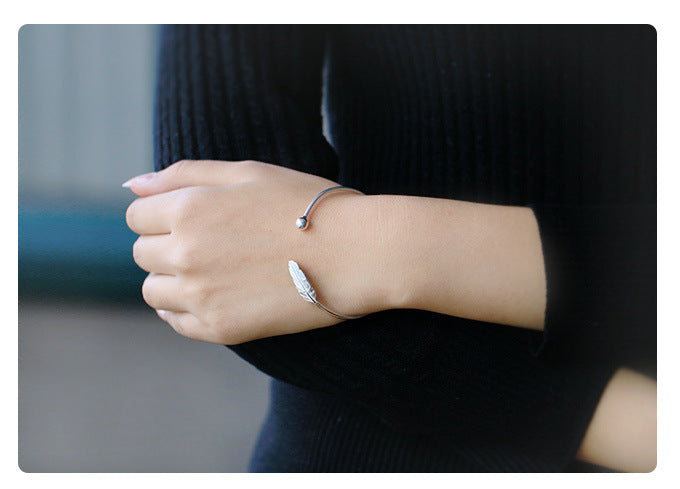 Pulsera Pluma de Plata