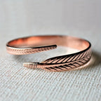Pulsera Pluma para Mujer u Hombre