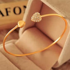 Pulsera Retro con Corazón y Cristal
