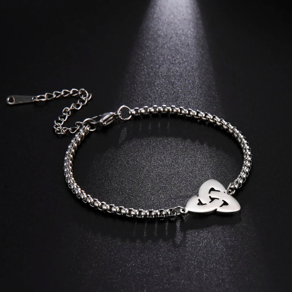 Pulsera Triquetra Nudo de la Trinidad Irlandesa plata
