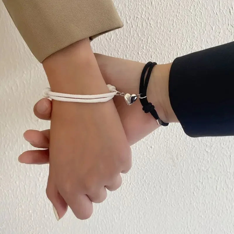 Pulseras para Parejas de Amigos Esclava Corazón Magnético 1