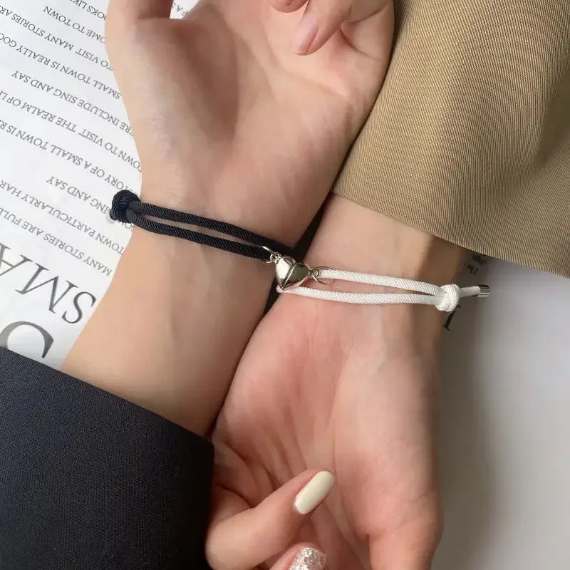 Pulseras para Parejas de Amigos Esclava Corazón Magnético