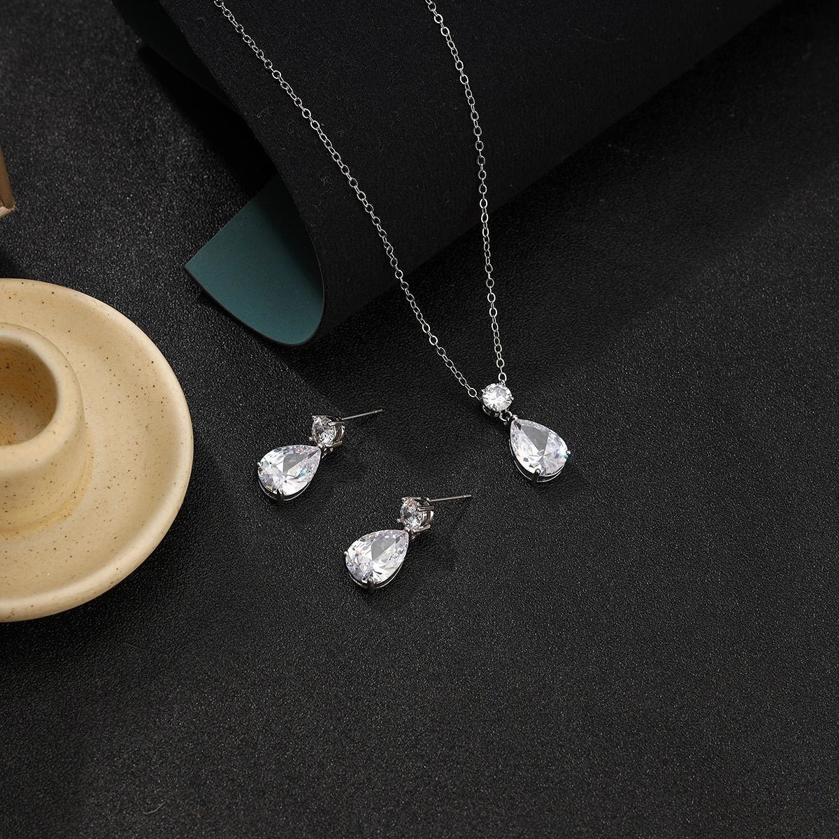 Estuche de 3 Joyas Gota de Agua