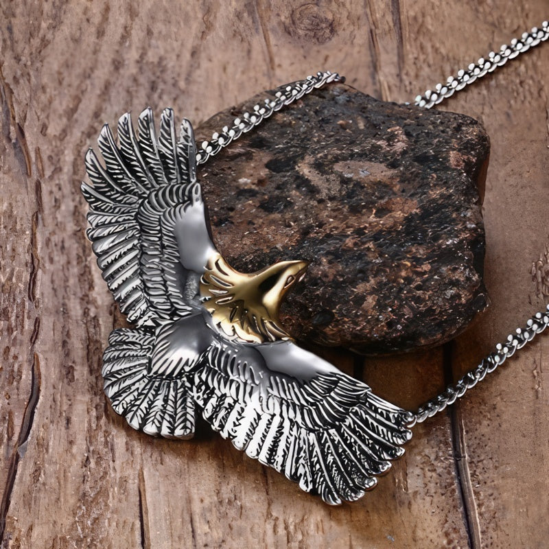 Collar Águila Pectoral