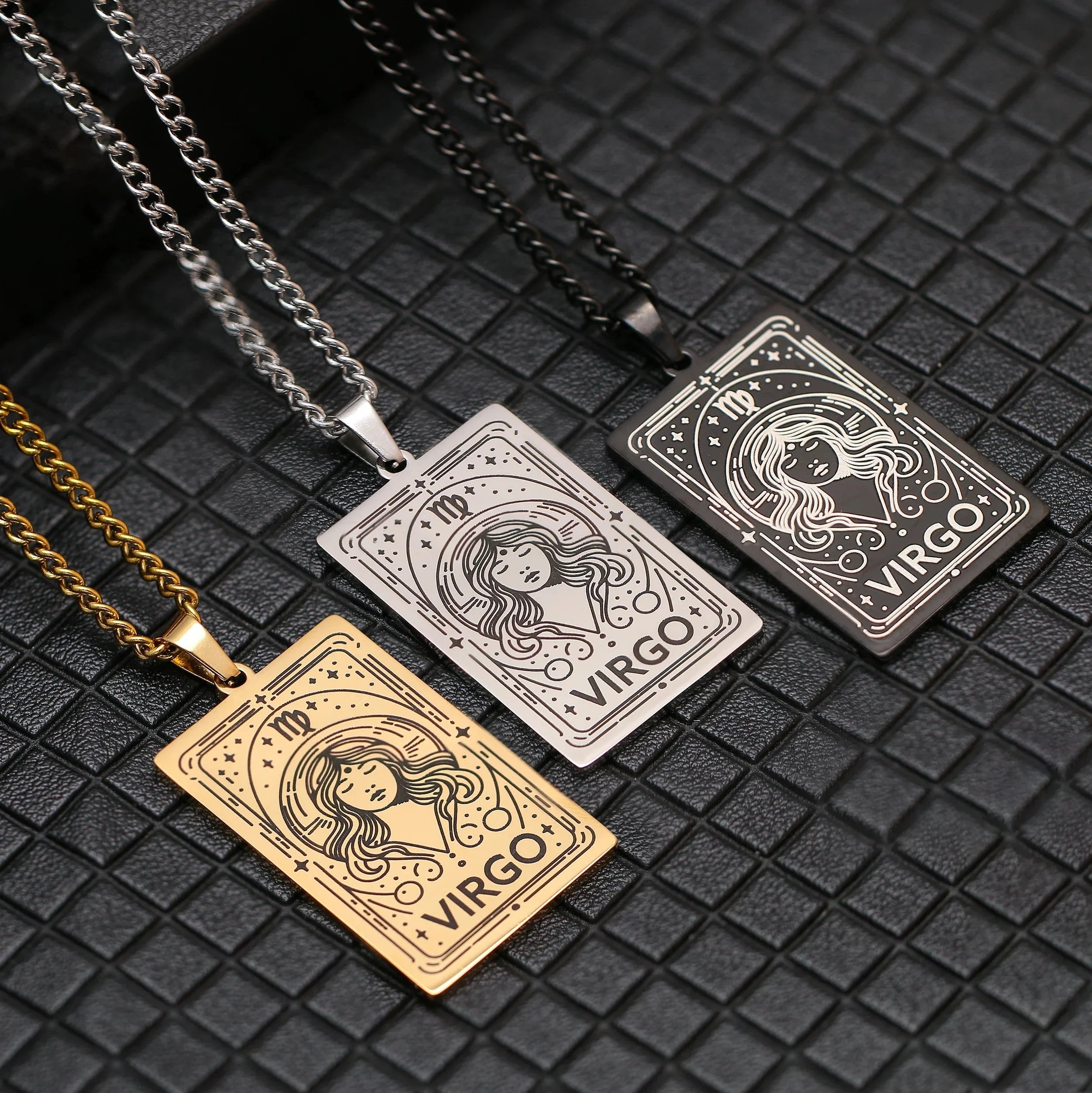 Collar con bonito colgante del signo zodiacal astrológico