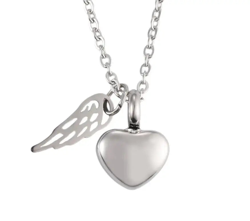 Collier avec pendentif ailes d'ange et son urne à cendres