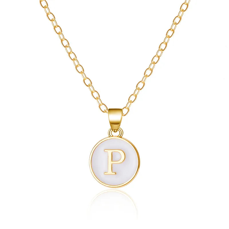 Collier avec pendentif blanc initiale - lettre