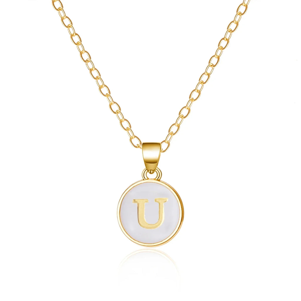 Collier avec pendentif blanc initiale - lettre