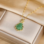 Collar con Colgante Buda verde