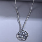 Collar con colgante de setas