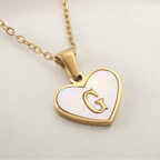 Collier avec pendentif coeur blanc initiale - lettre