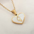 Collier avec pendentif coeur blanc initiale - lettre