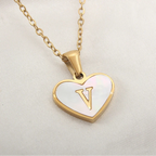Collier avec pendentif coeur blanc initiale - lettre