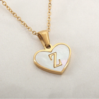 Collier avec pendentif coeur blanc initiale - lettre