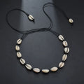 Collar con colgante de concha cauri negra