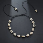 Collar con colgante de concha cauri negra