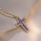 Collar con Colgante Cruz Cristiana en Circonio C