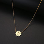 Collar con Colgante de Hoja de Trébol de la Suerte en oro