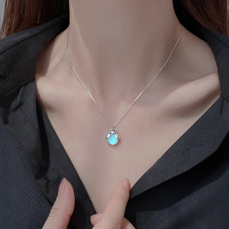 Collar con Colgante de Circonita Piedra de Luna