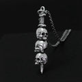 Collar con Colgante de Espada y Calaveras