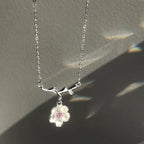 Collar con Colgante de Flor de Cerezo