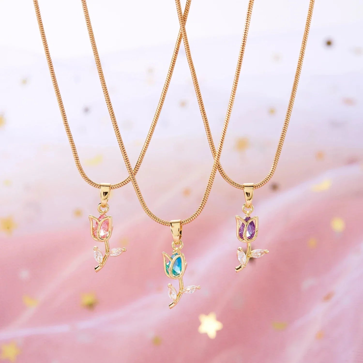 Collar con Colgante Flor de Tulipán en Circonio verde