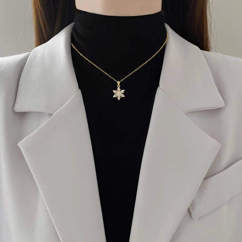 Collar con Colgante de Copo de Nieve de Cristal