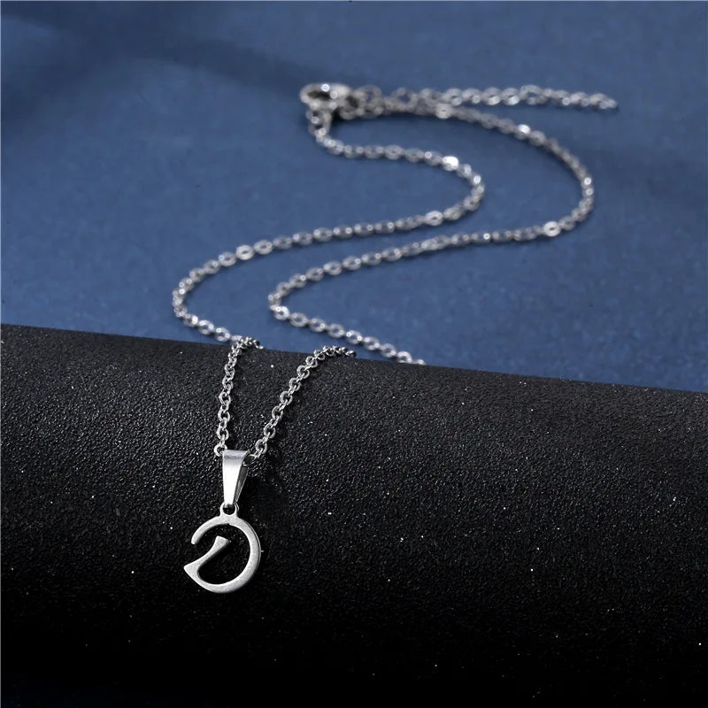 Collier avec pendentif initiale argenté - lettre