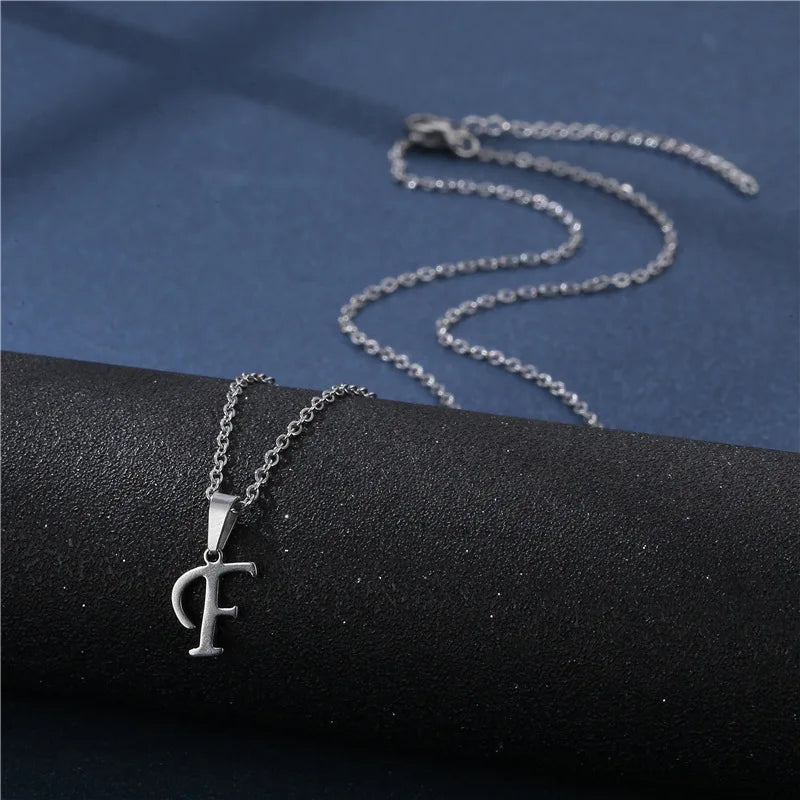 Collier avec pendentif initiale argenté - lettre