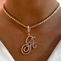 Collier avec pendentif initiale et strass - lettre