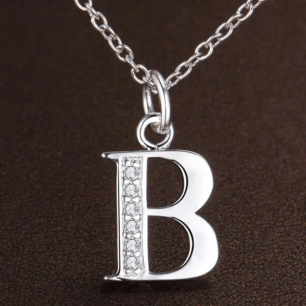 Collier avec pendentif initiale et strass - lettre