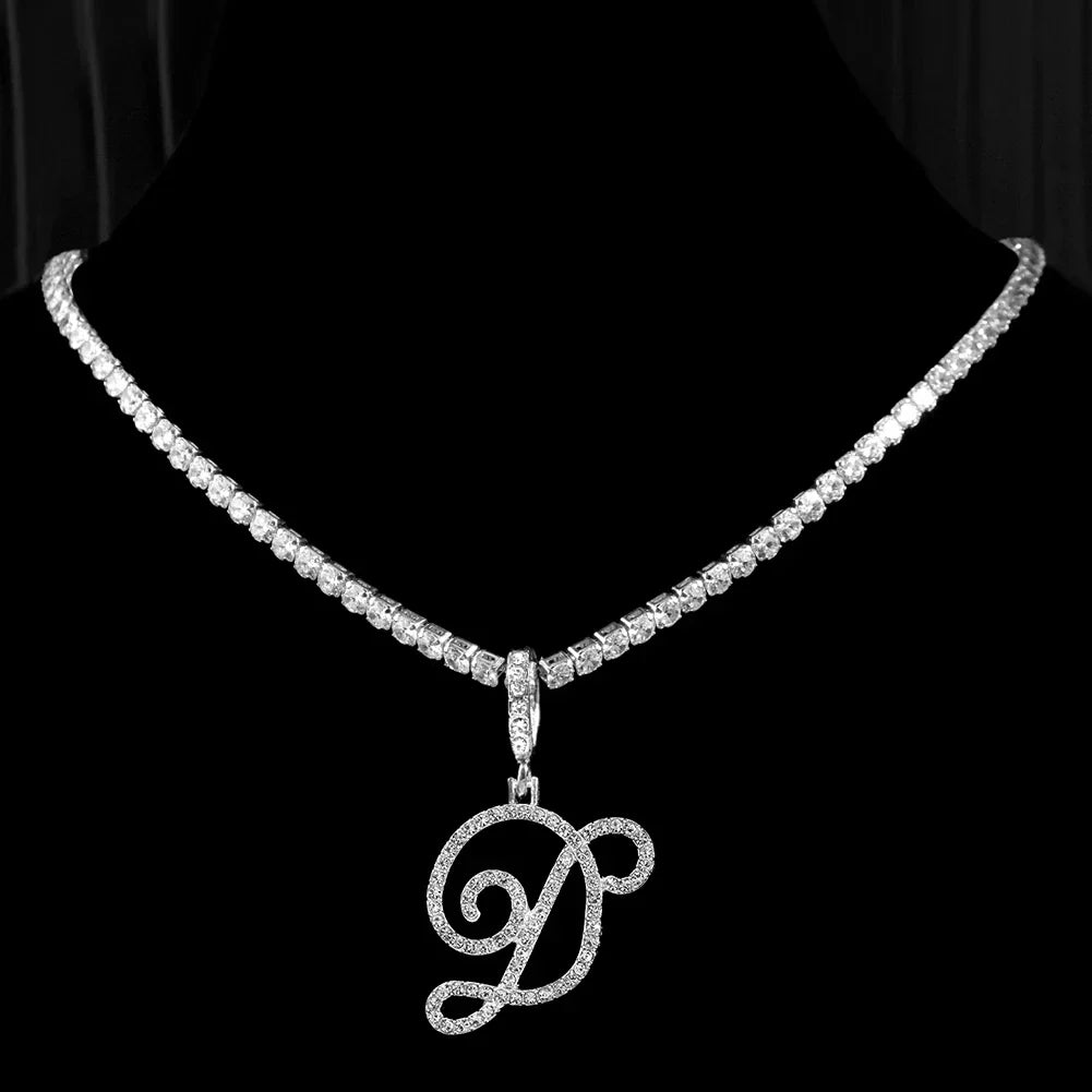 Collier avec pendentif initiale et strass - lettre