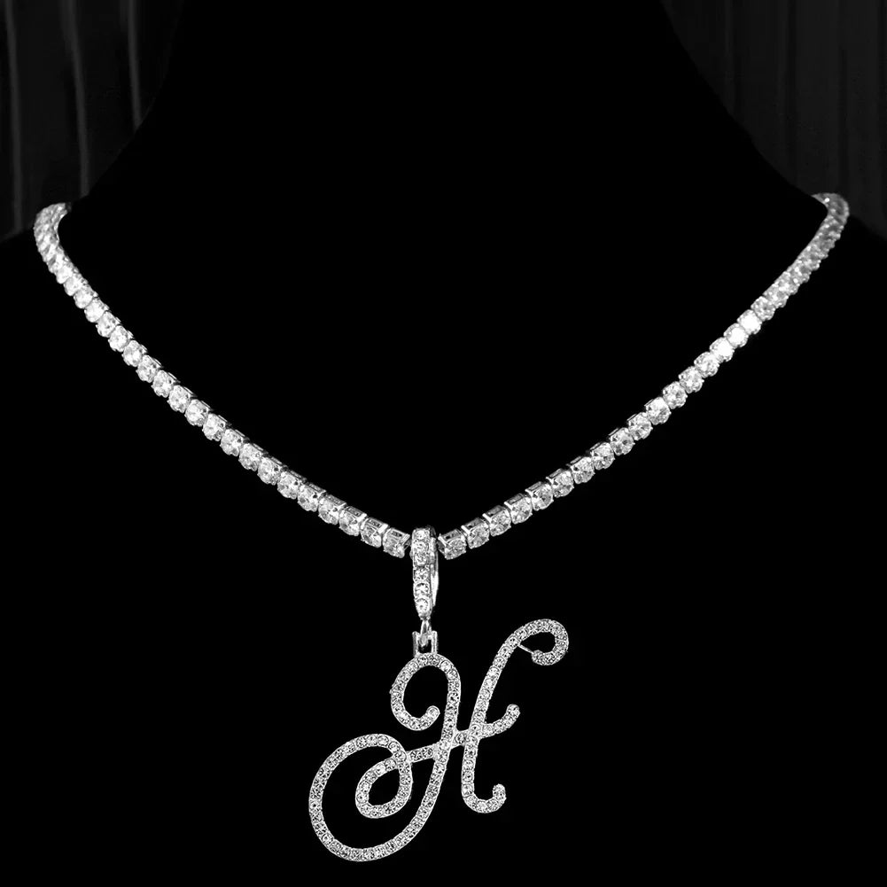 Collier avec pendentif initiale et strass - lettre