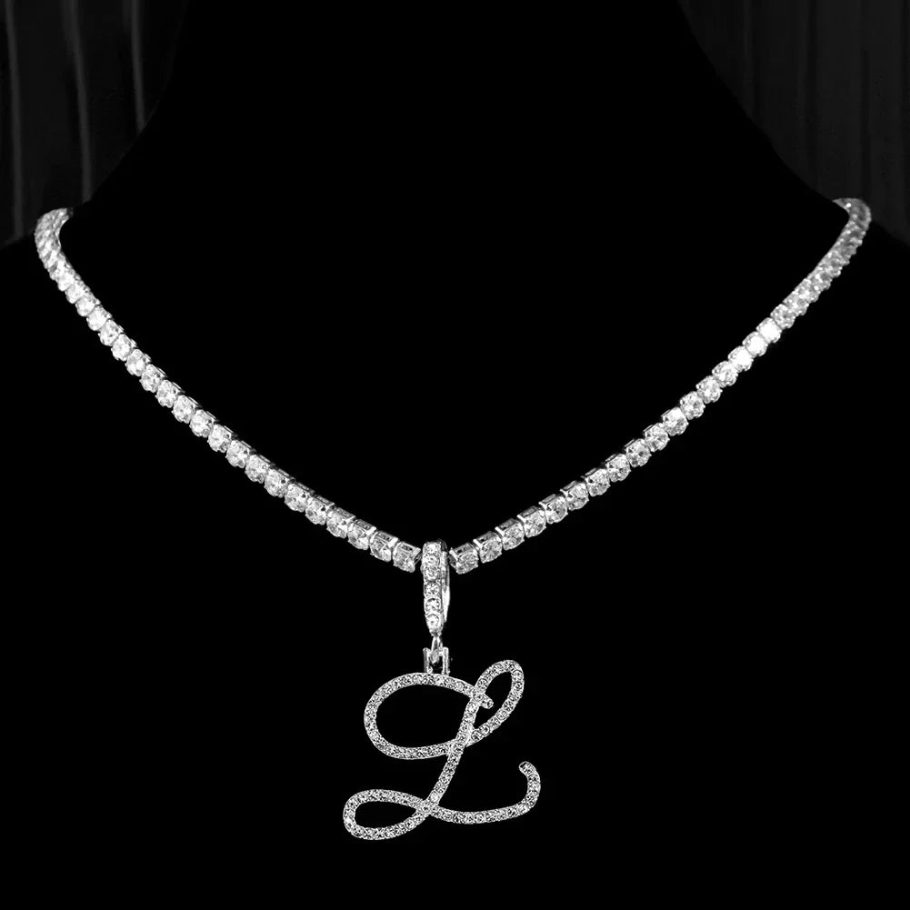 Collier avec pendentif initiale et strass - lettre