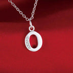 Collier avec pendentif initiale et strass - lettre