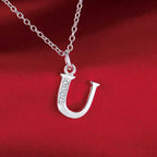 Collier avec pendentif initiale et strass - lettre