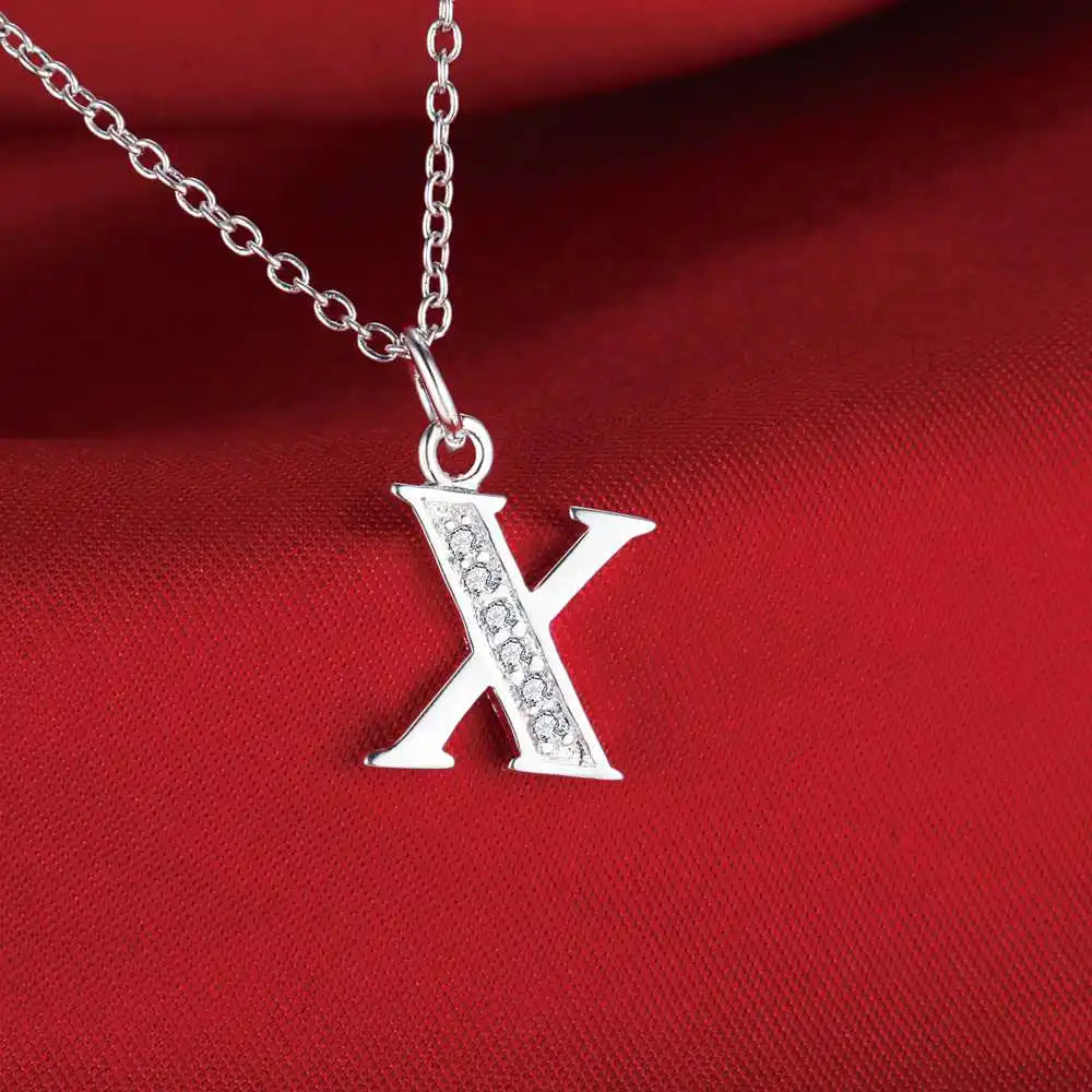 Collier avec pendentif initiale et strass - lettre