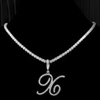 Collier avec pendentif initiale et strass - lettre