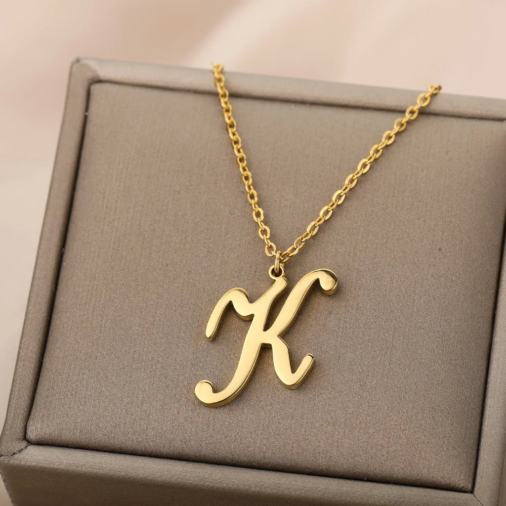 Collier avec pendentif initiale pour femme - lettre