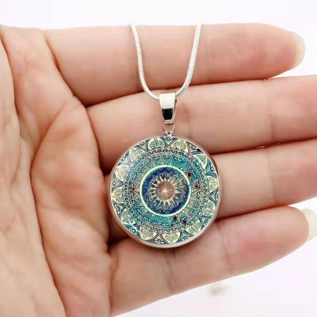 Collar con Colgante Mandala