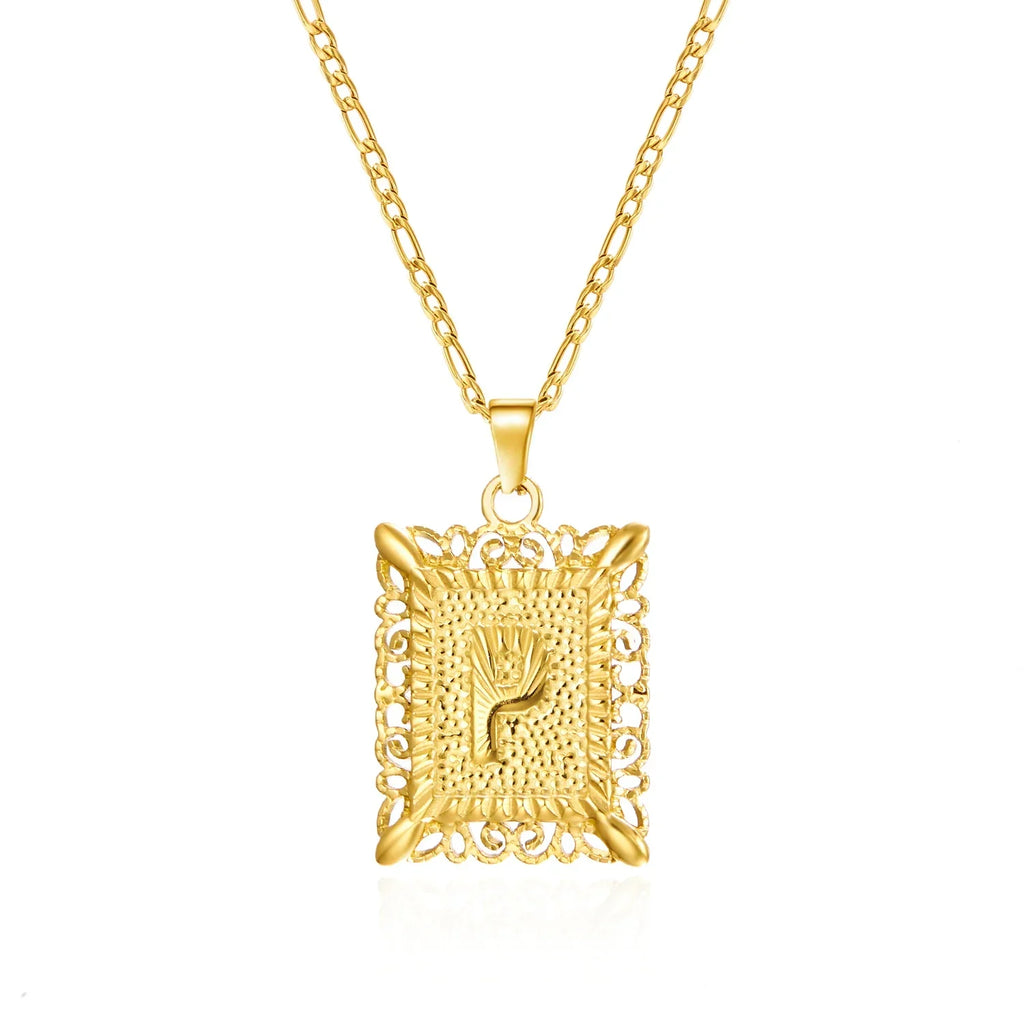 Collier avec pendentif rectangulaire initiale - lettre