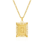Collier avec pendentif rectangulaire initiale - lettre