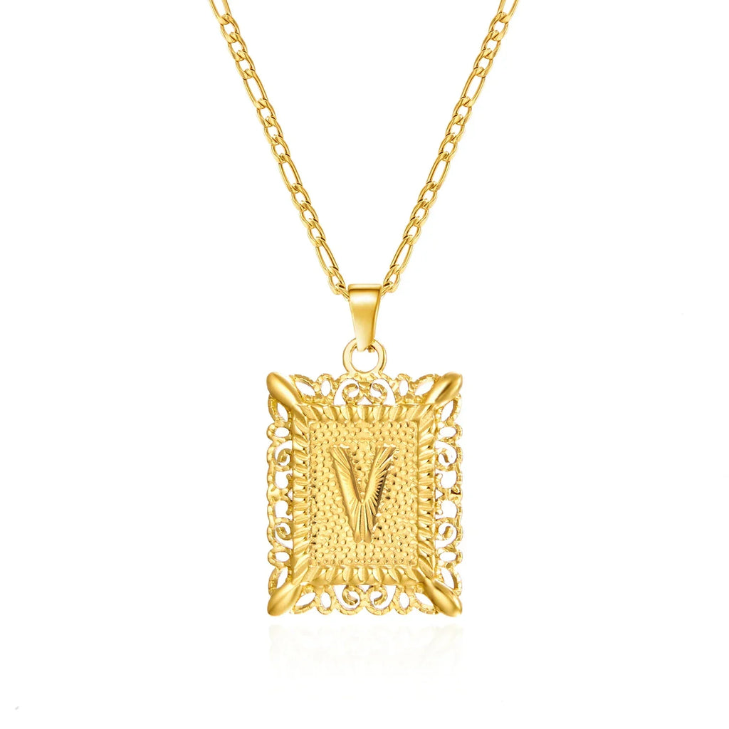 Collier avec pendentif rectangulaire initiale - lettre